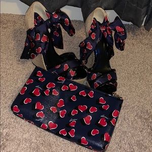 AUTHENTIC Gucci wedge heels and clutch